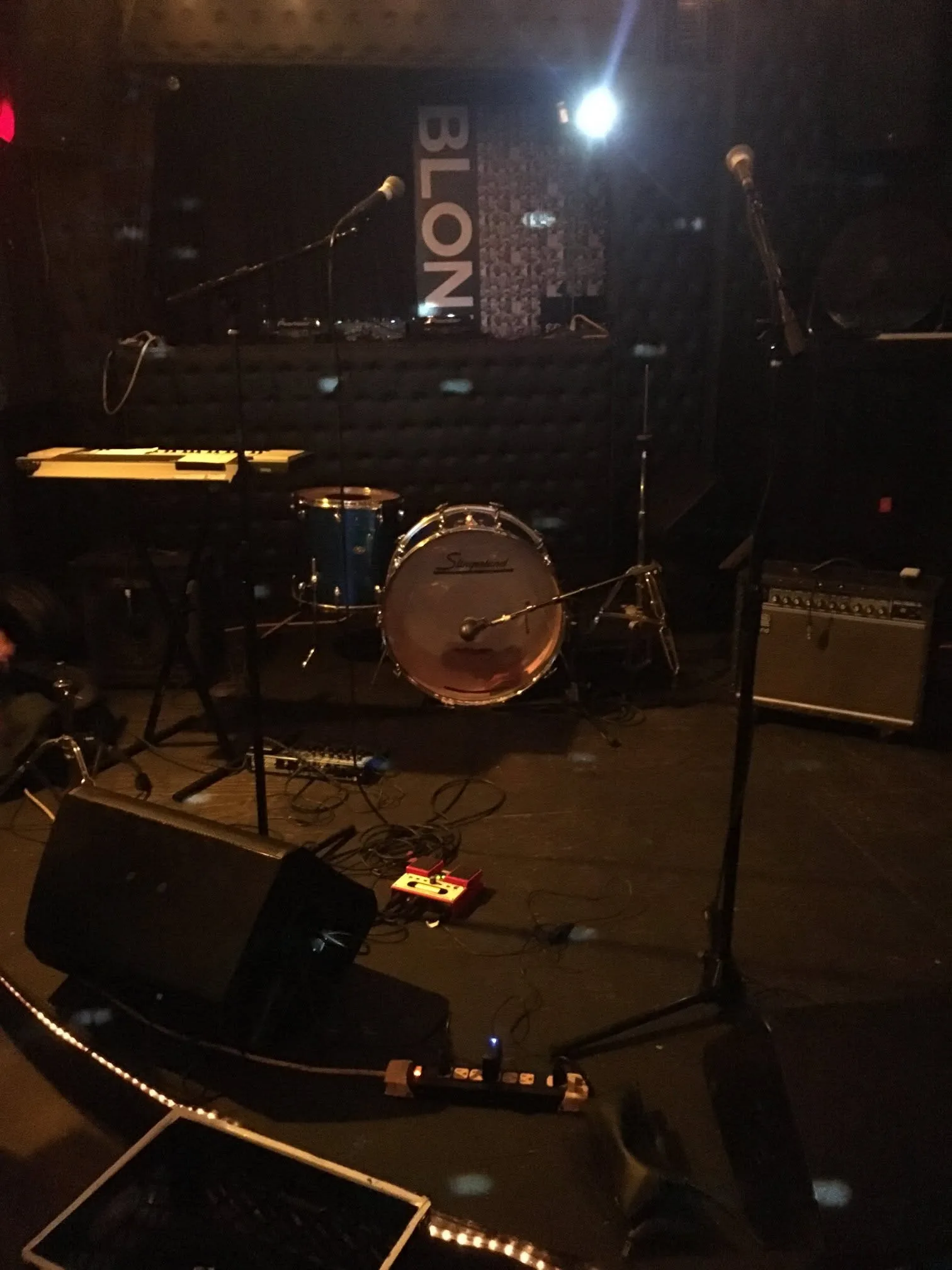 Solo FOH|Monitor Mix Engineer at The Blonde Bar